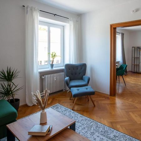 Bessa Homes 6 Personen 2 Schlafzimmer, 3 King Size, Betten, Balkon, Kueche Haag in Oberbayern エクステリア 写真