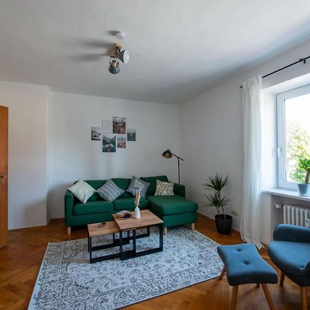 Bessa Homes 6 Personen 2 Schlafzimmer, 3 King Size, Betten, Balkon, Kueche Haag in Oberbayern エクステリア 写真