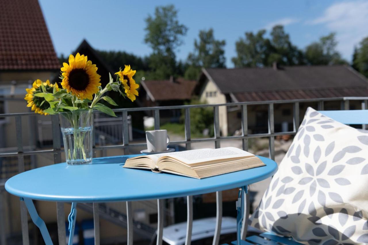 Bessa Homes 6 Personen 2 Schlafzimmer, 3 King Size, Betten, Balkon, Kueche Haag in Oberbayern エクステリア 写真